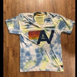 Aviator nation sz medium women’s tee tie dye yellow/blue RARELY worn